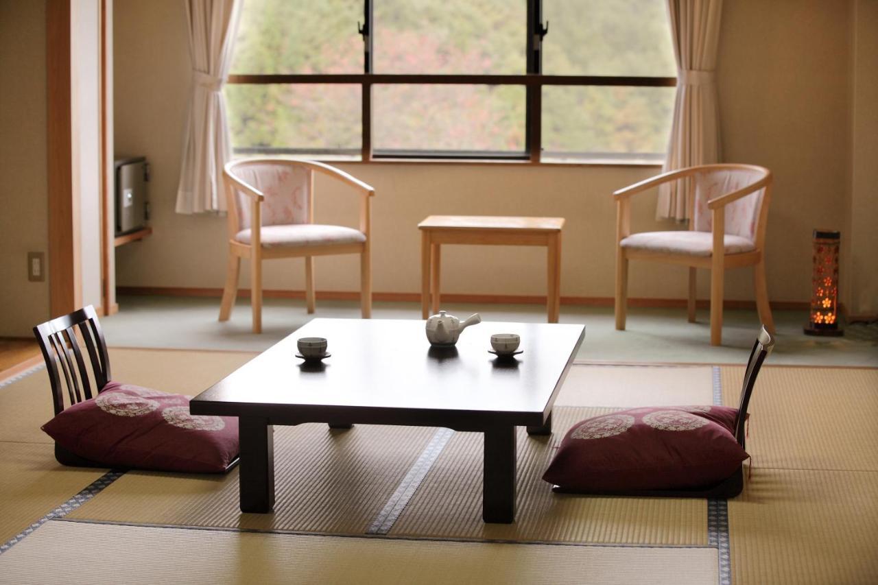 Готель Sanazawa-No-Mori Numata  Номер фото